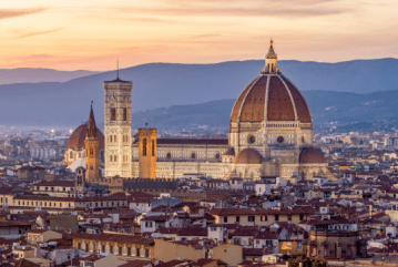 Begleiten Sie uns ins Land des La Dolce Vita und erleben Sie die schönsten Höhepunkte Italiens. Begleiten Sie uns ins Land des La Dolce Vita und erleben Sie die schönsten Höhepunkte Italiens.